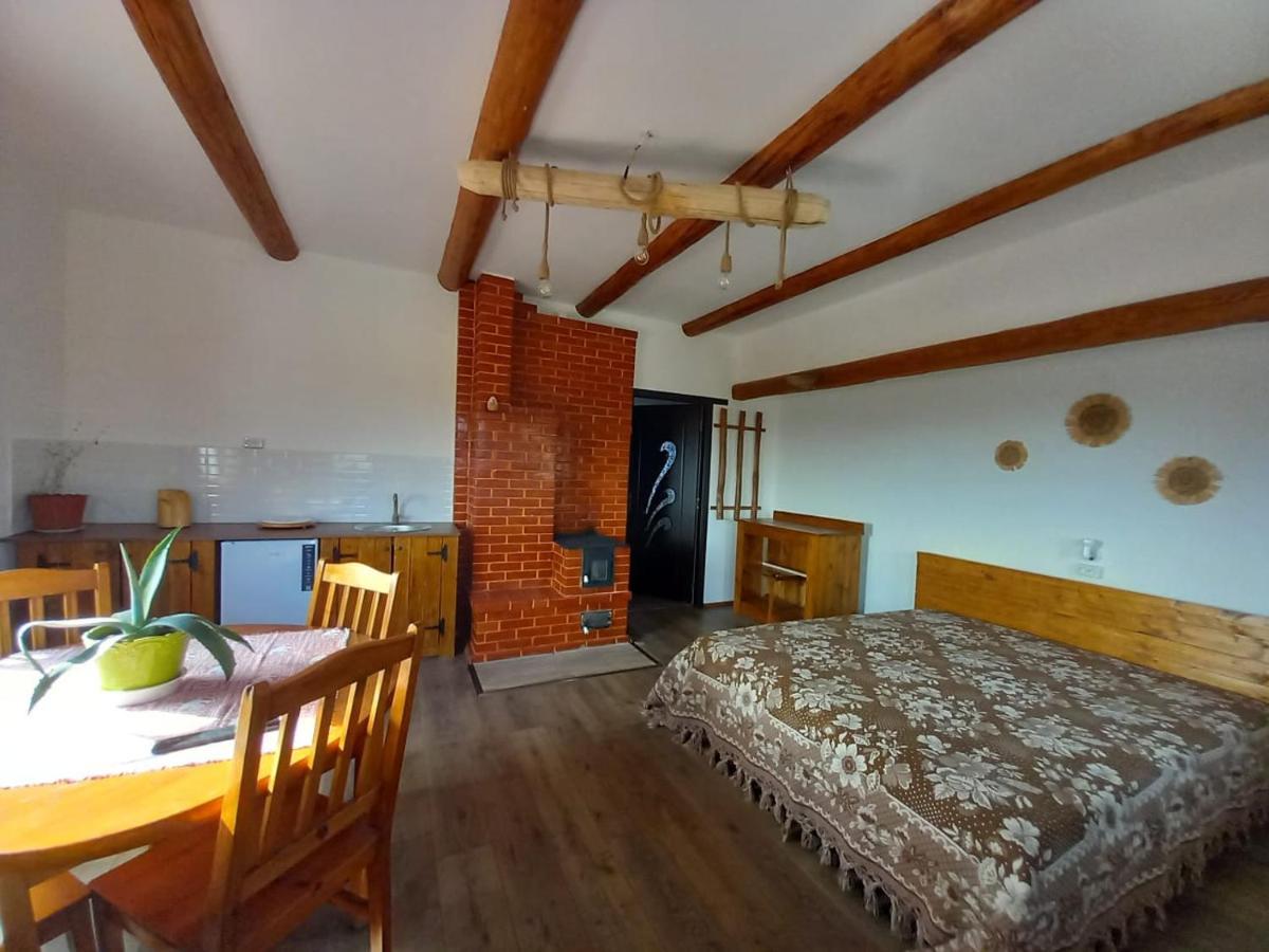 Casuta Din Deal Târgu Neamţ Exterior foto