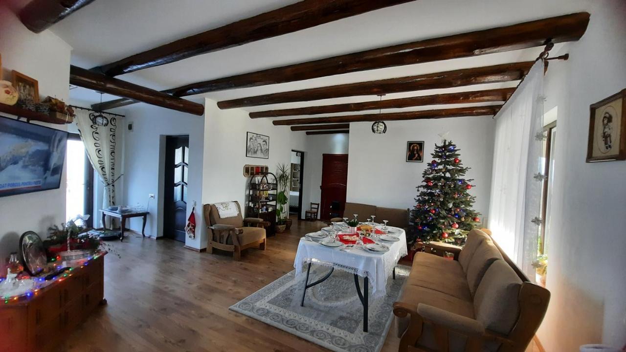Casuta Din Deal Târgu Neamţ Exterior foto