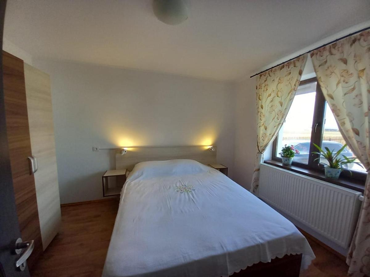 Casuta Din Deal Târgu Neamţ Exterior foto