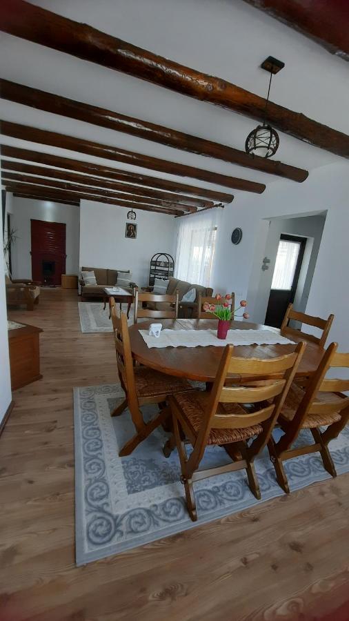 Casuta Din Deal Târgu Neamţ Exterior foto