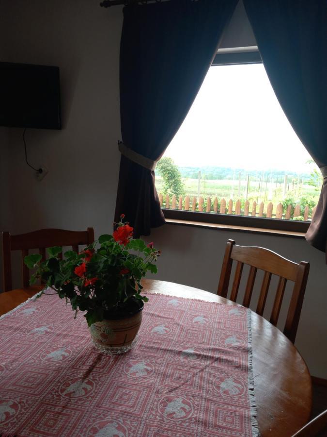 Casuta Din Deal Târgu Neamţ Exterior foto