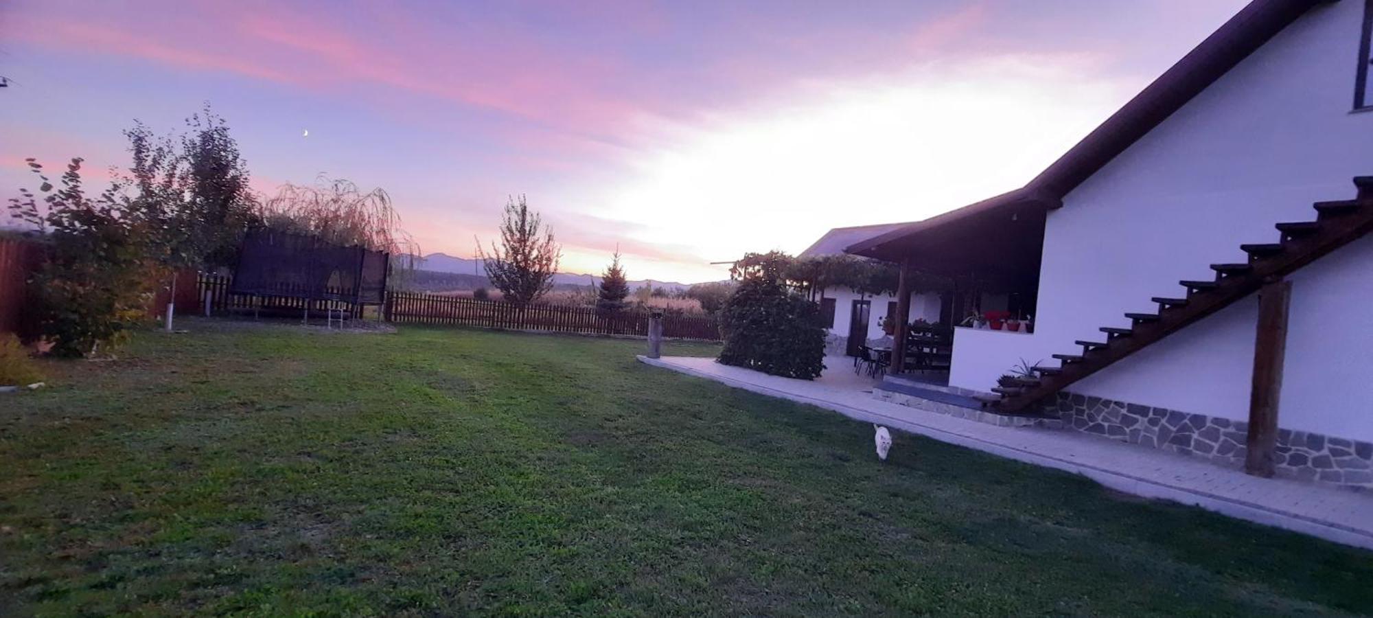 Casuta Din Deal Târgu Neamţ Exterior foto